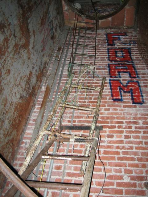 The dodgey ladders from another angle